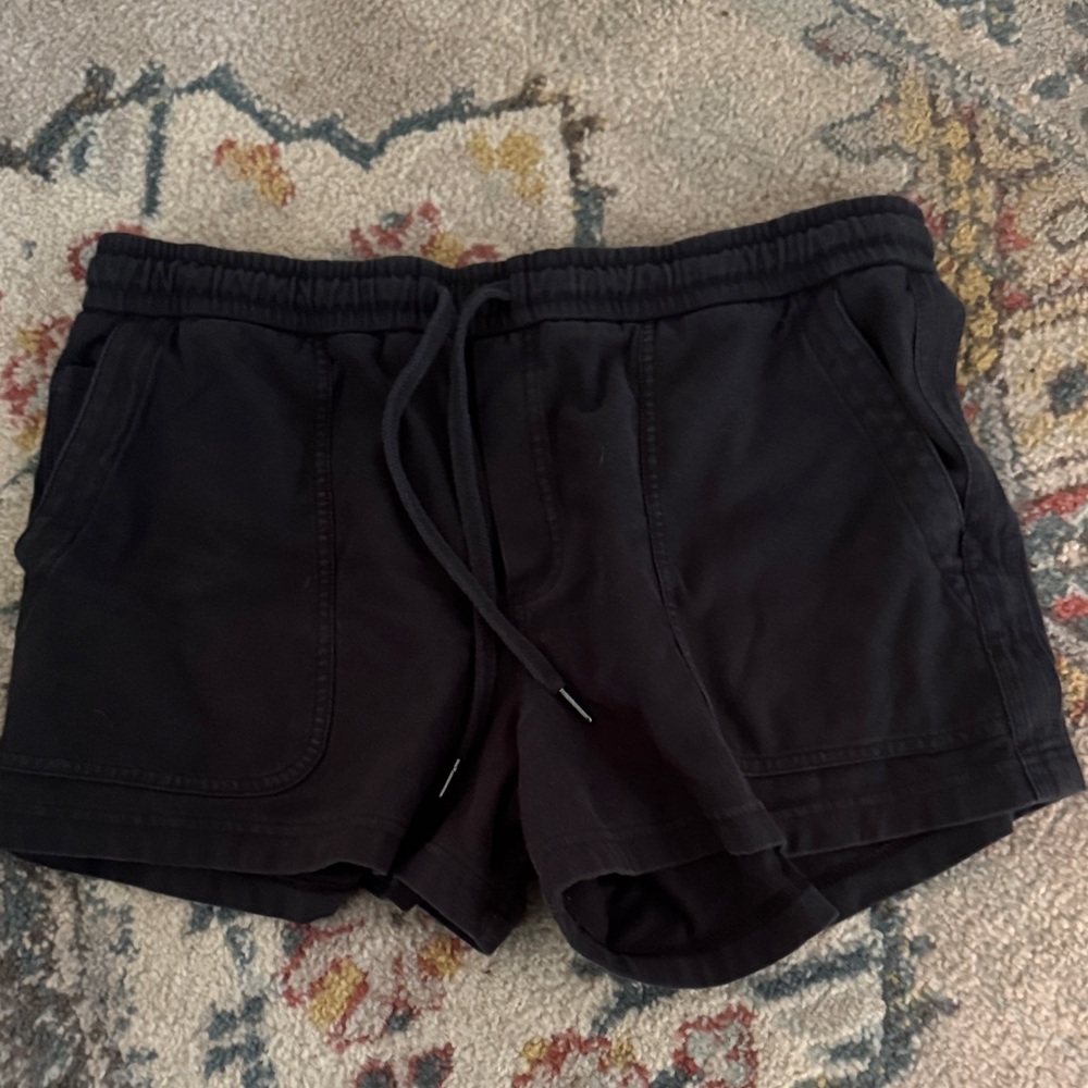 Athleta Black Women's shorts